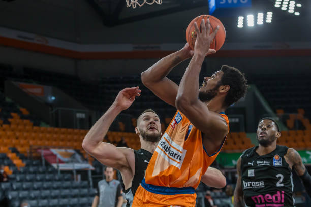 治力的中锋 治力的中锋