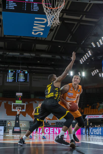 哈登的融入 哈登的融入