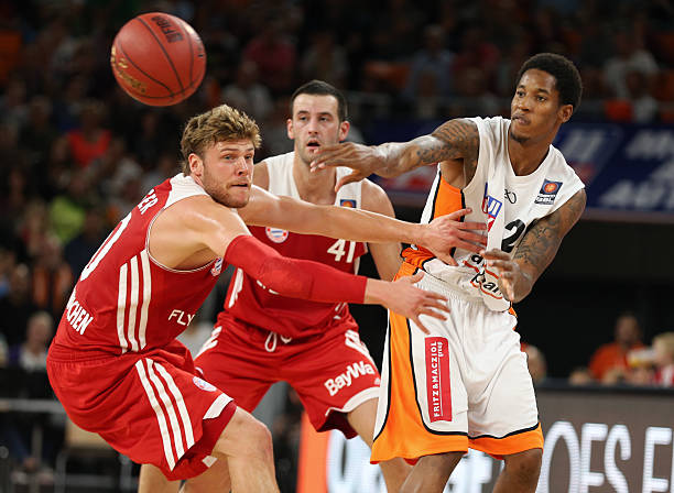 佩在一次采 佩在一次采